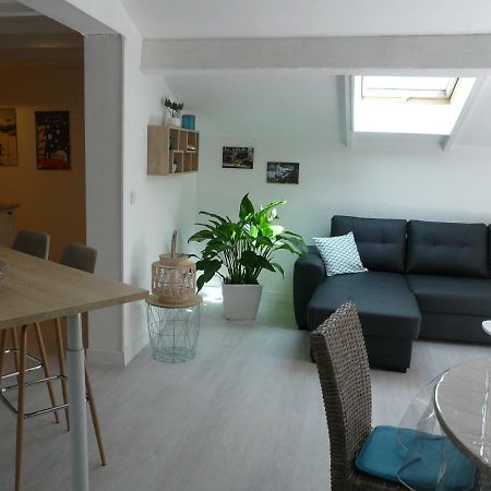 Bleu De L'Isle Apartment Luaran gambar