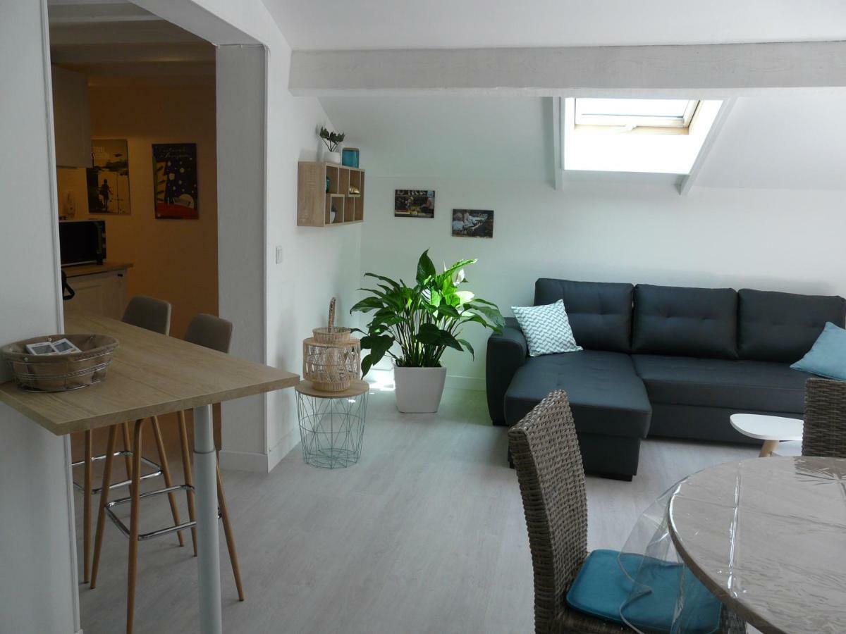 Bleu De L'Isle Apartment Luaran gambar